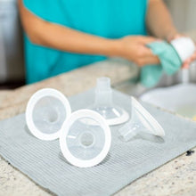 Load image into Gallery viewer, PersonalFit FLEX Breast Shields - 2 Pack- Medela